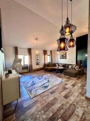 Madison Lake Villa
